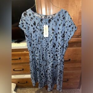 Band: SHEIN Lune Color: blue and black Size: 1XL